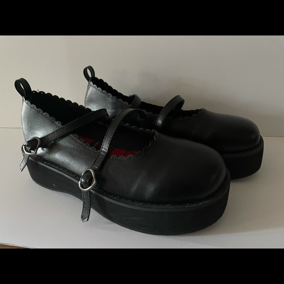 Black lolita Mary Jane shoes - Picture 2 of 3